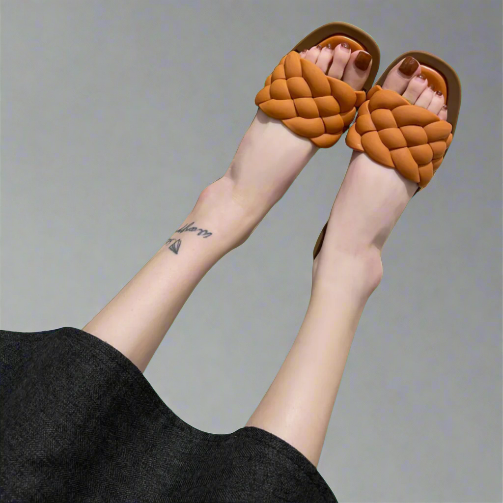 Ilonka | Elegante sandaler med myk, vegansk overflate
