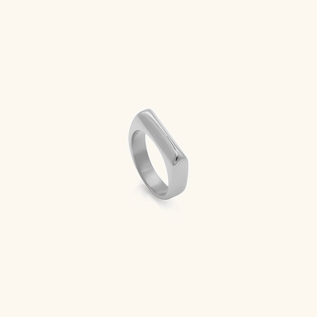 Calliope Elegance Ring