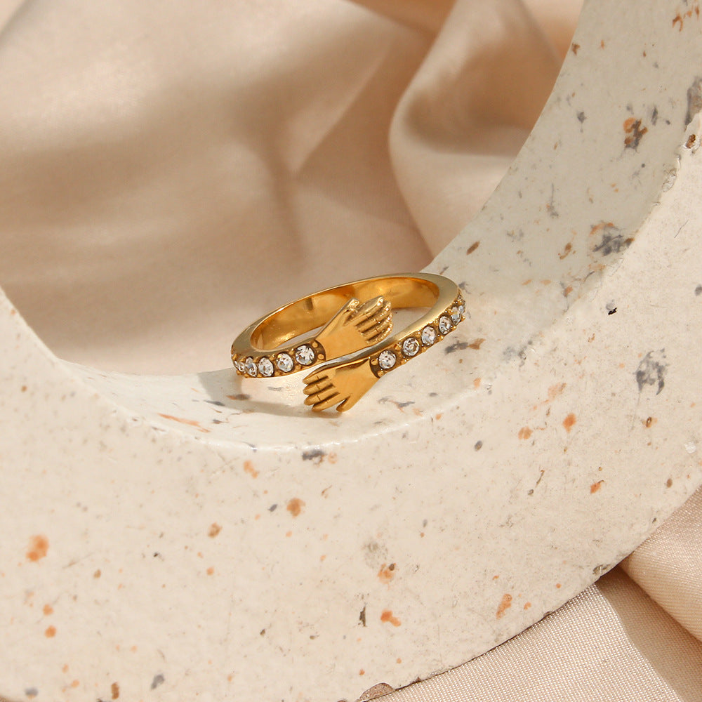 Amaryllis Gull Bold Statement Ring