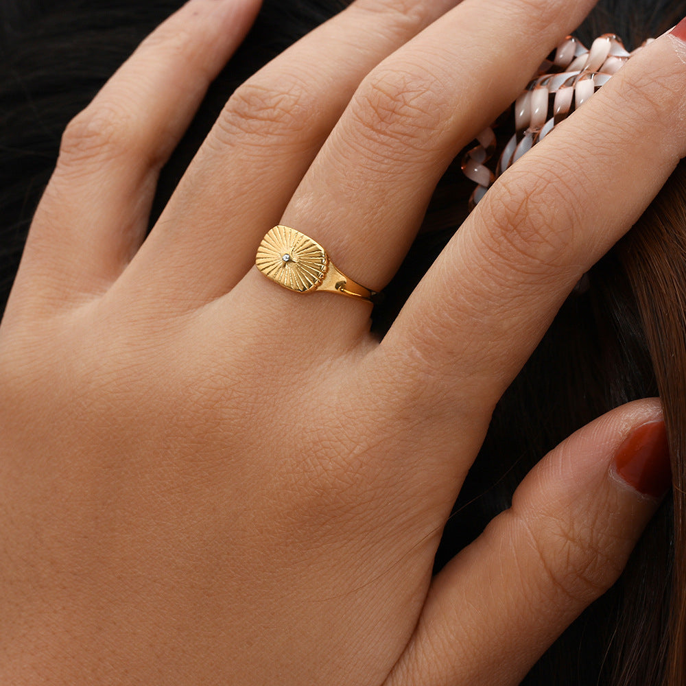 Aglaia Statement Ring