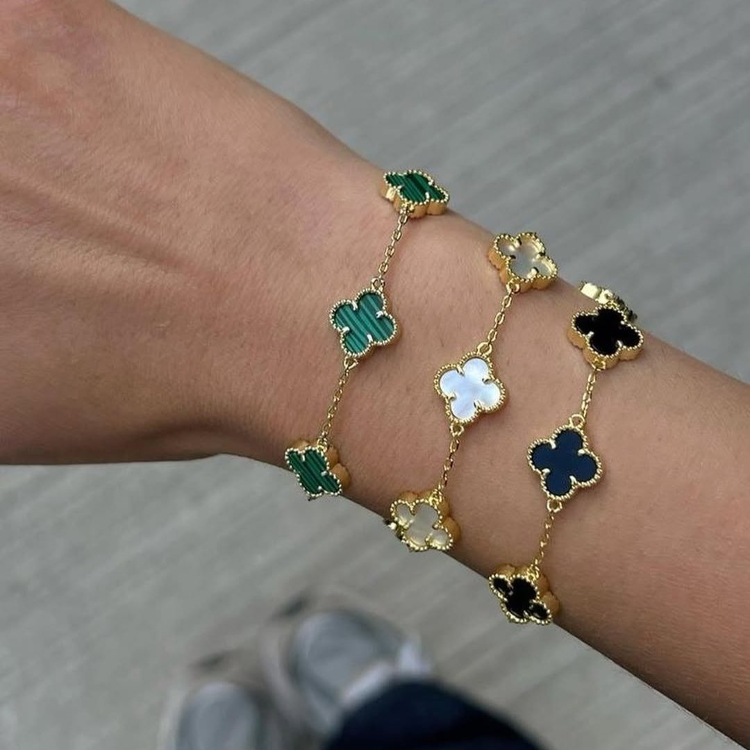 Hollywood Clover Series