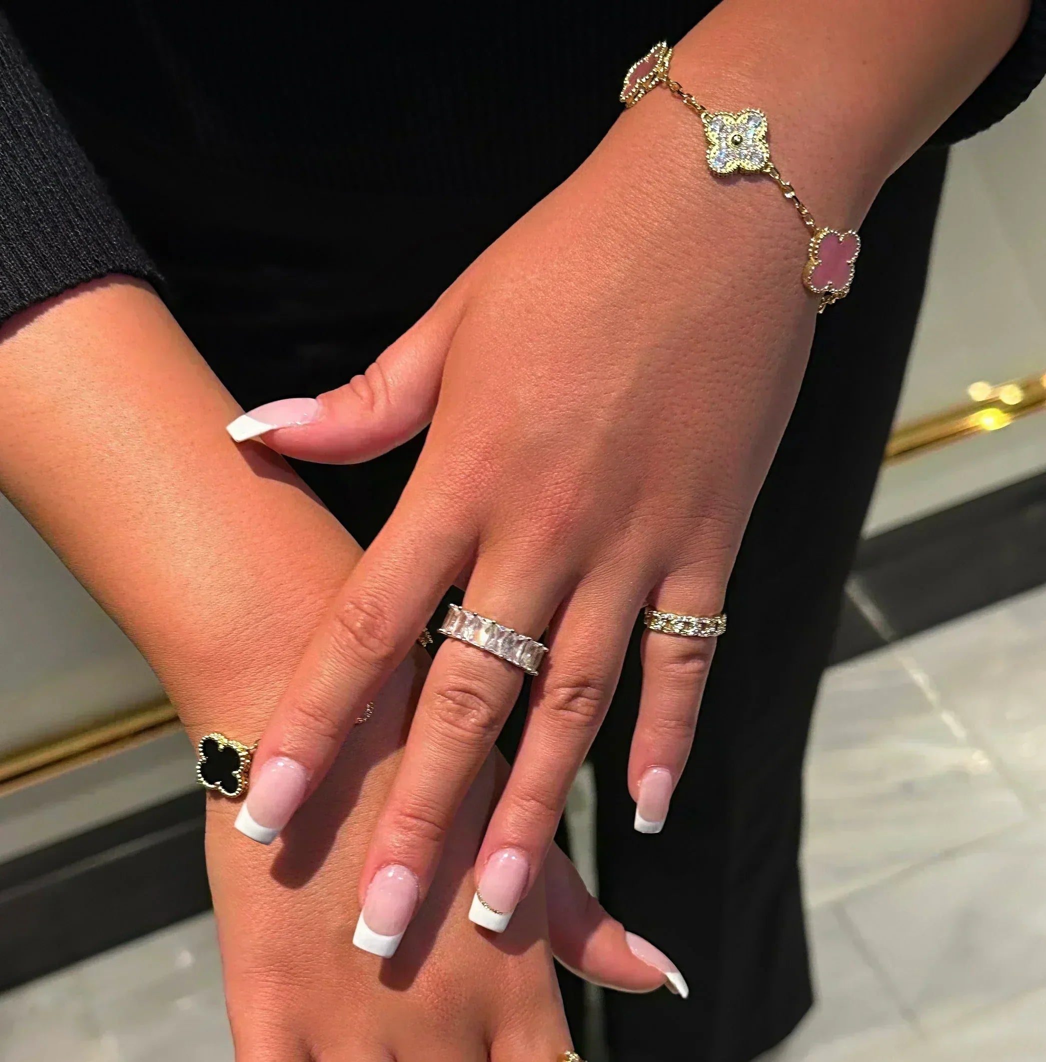 DJEETELINA | Sophisticated Crystal Bracelet