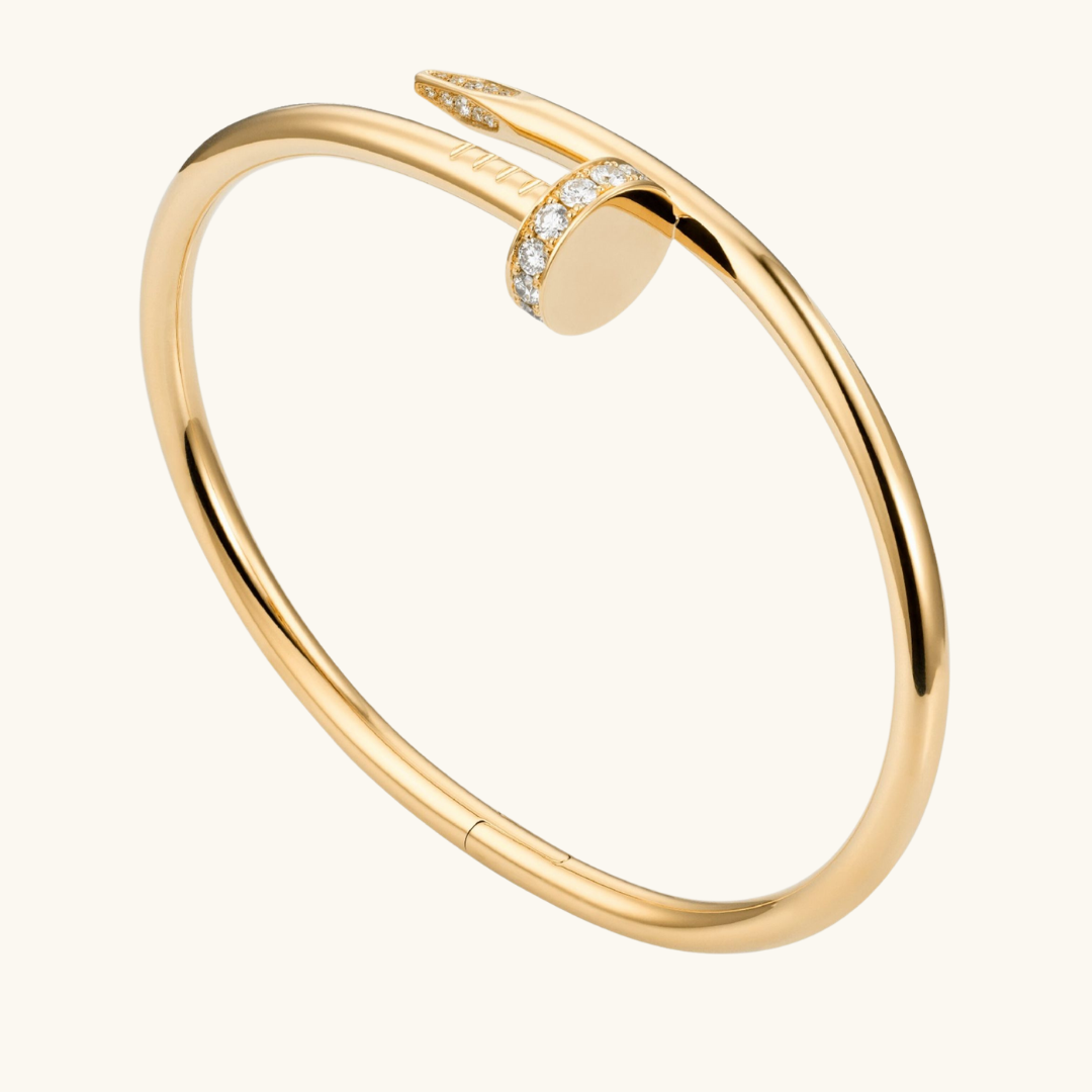 Luxurious 18K Gold Bracelet