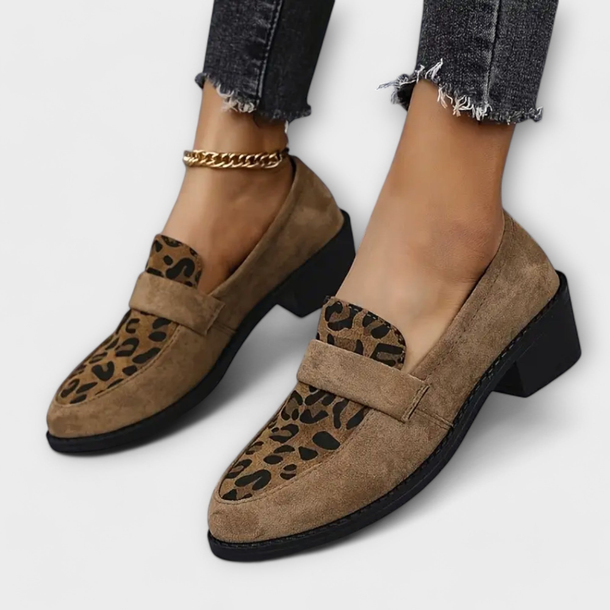 Karla | Elegant damesko med leopardprint
