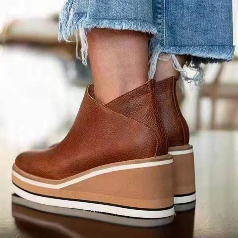 Deborah | Chic Ankle Boots