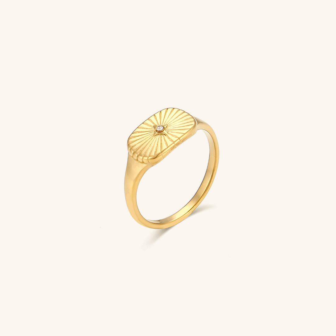 Aglaia Statement Ring