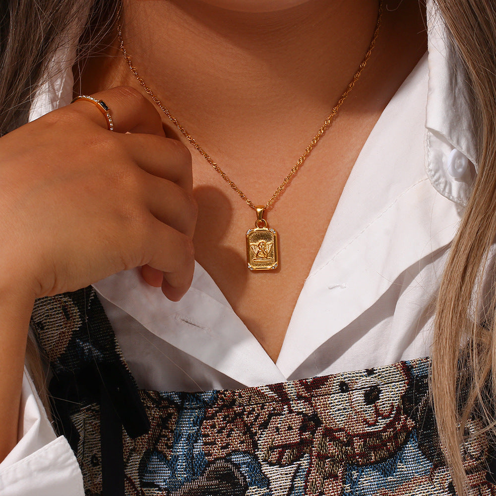Cleo Necklace