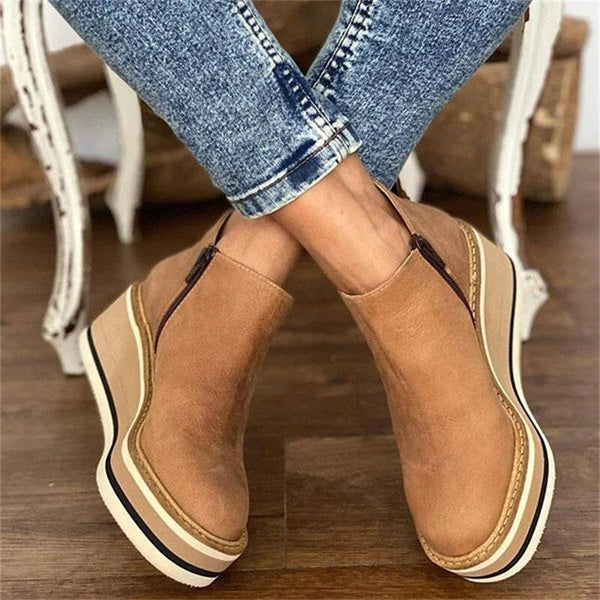 Deborah | Chic Ankle Boots