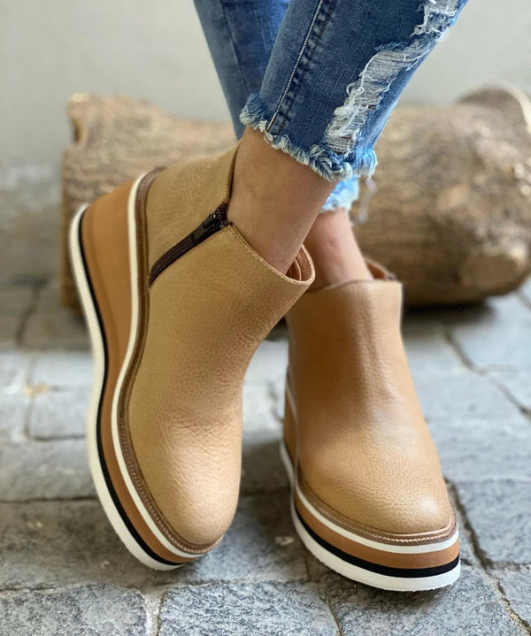 Deborah | Chic Ankle Boots